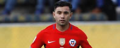 Profesyonel kariyerine 2008 yılında santiago wanderers. Eugenio Mena fue detenido por manejo en estado de ebriedad ...