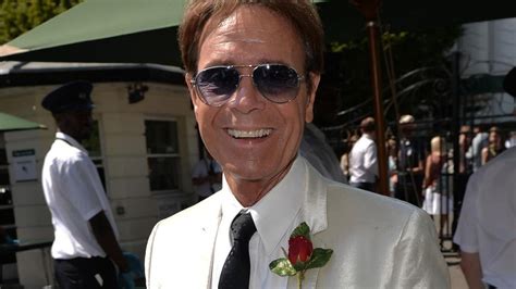 Cliff Richard Moves On From Sex Abuse Claims Newshub