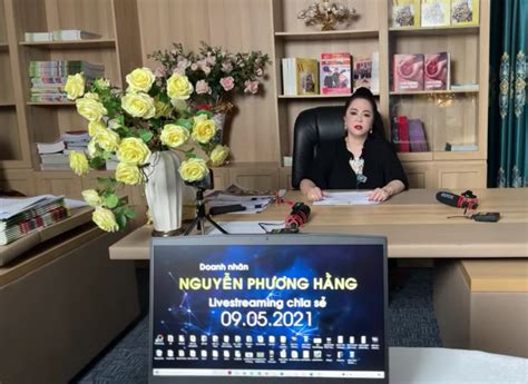 Ceo phương hằng cáo ốm không thể livestream, vy oanh liền có thêm tuyên bố mới. Bà Nguyễn Phương Hằng tuyên bố sẽ ủng hộ khoảng 600 tỷ đồng