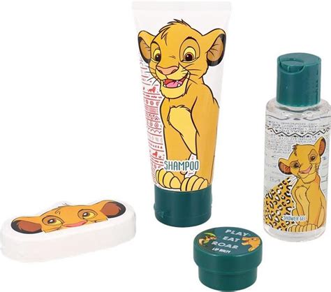 Get all caught up on disney's original bambi before the live action remake! bol.com | Disney Lion King giftset