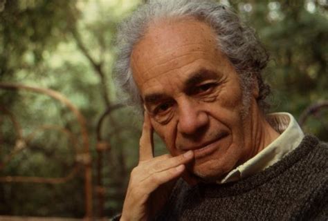 Em 2011, ele recebeu o prêmio cervantes, oferecido pelo. Ecopoemas: El legado ambiental de Nicanor Parra - CodeXVerde