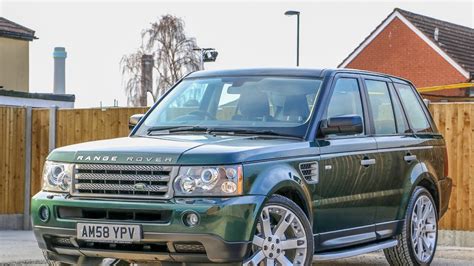 Just plug it in the ipod jack, wait a couple minutes for above to show on your phone's bluetooth and play. Range Rover Sport 2.7 TDV6 Turbo Diesel SE 4x4 4WD Auto ...