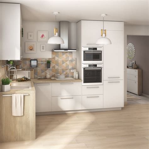 Leroy merlin is involved in improving housing and living environment of people in the world. Une cuisine en L blanche en 2020 | Merlin, Leroy merlin, Leroy