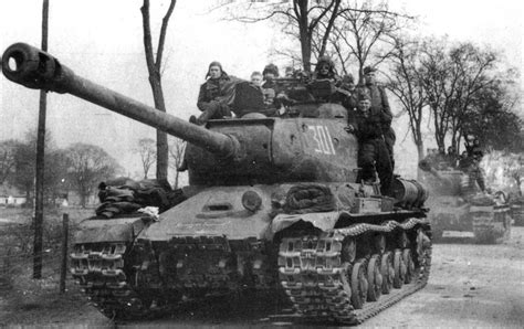 Convoy Of Soviet Heavy Tanks Js 2 On The Berlin Highway April 1945