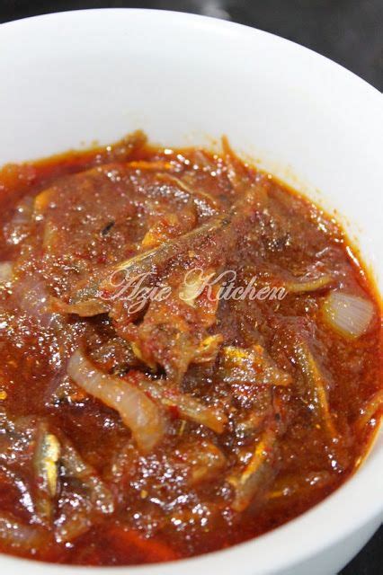 You can enjoy 10 salted fish (ikan sepat masin). Azie Kitchen: Sambal Tumis Ikan Bilis Azie Kitchen ...