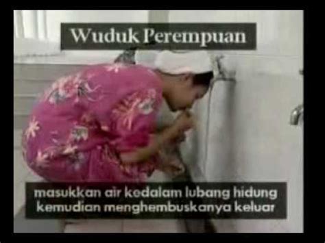 Wudhu muslim.or.id ok google tata cara wudhu ok google sebutkan tata cara wudhu yang benar tata cara wudhu. Wudhu Cara Mengambil Wuduk Perempuan