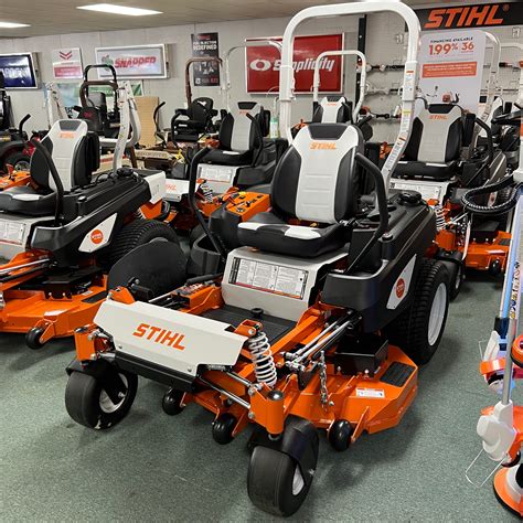 STIHL RZ 552 Zero-Turn Mower—52 in, 27 hp, Briggs & Stratton