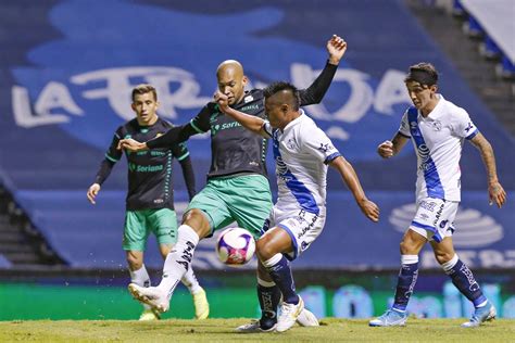Santos laguna faces cruz azul in the first leg of their liga mx liguilla final tie at the estadio nuevo corona in torreon, mexico, on thursday, may 27, 2021 (5/27/21). Santos Laguna vs Puebla EN VIVO: Liga MX Guard1anes 2021 ...