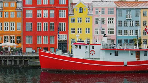 Oficialmente, el reino de dinamarca (en danés, kongeriget danmark, danmarks rige). Dinamarca - Calasur Travel