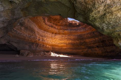 Benagil is a small portuguese village on the atlantic coast in the municipality of lagoa, algarve, in portugal. Spiagge: le 19 meraviglie del mondo • Vita Donna