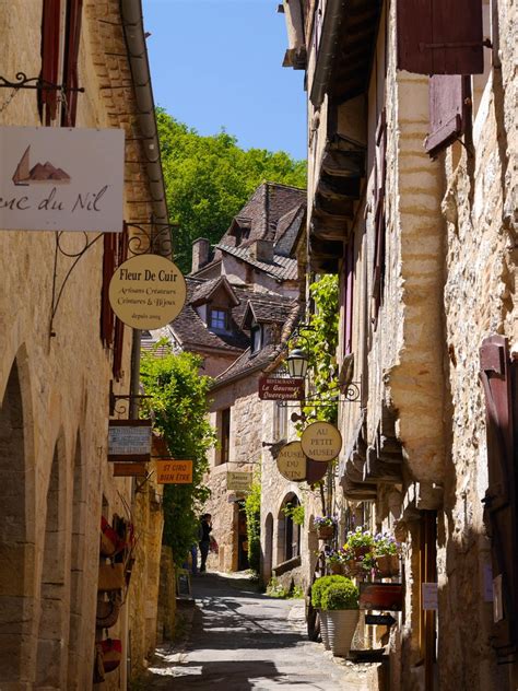 Commune française du département du lot (fr); Saint-Cirq Lapopie, perle de la vallée du Lot