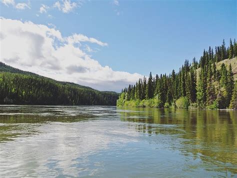Paddling In Yukons Wilderness West Canada Travel Inspiration