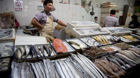 Old klang road wet market 12. COVID-19 update: 'Wet markets' reopen despite being ...
