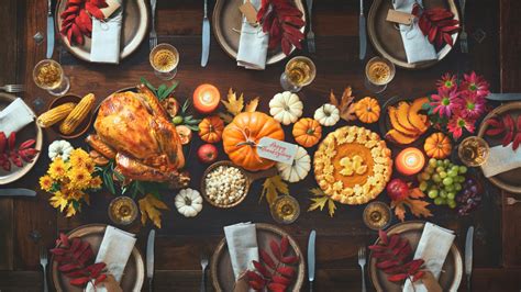 50 Stylish Thanksgiving Table Decor And Setting Ideas Parade