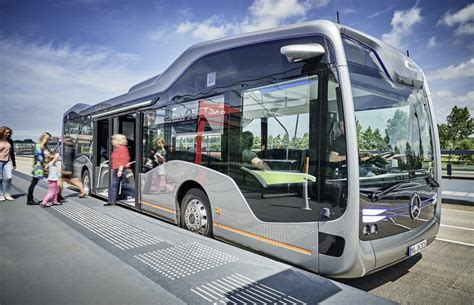 Daimler Buses Presents Autonomously Driving City Bus Of The Future