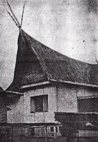 Desain rumah kutai yang sederhana tapi estetis ini dapat memberi daya tarik kelokalan yang khas, dapat menjaga kelestarian arsitektur tradisional, juga dapat memberi dampak ekonomi bagi masyarakat setempat.kata kunci: Kuliah Arsitektur - Architecture Lectures: Rumah ...