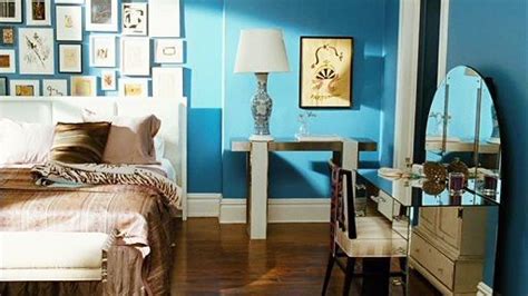 Apartamento carrie bradshaw carrie bradshaw apartment city bedroom blue bedroom bedroom decor movie bedroom mr big old apartments apartment living. Image result for carrie bradshaw blue apartment | Carrie ...