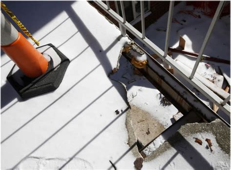 (4) smoke detectors required by clause (1)(g) shall, upon actuation, recall the elevators served by machinery located in the machine room or machinery space in which the smoke detector is installed. City inspectors cite apartments' lack of water, electrical ...