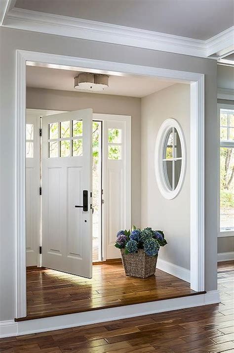 There are few types of bungalow houses like houses with basements and with additional levels such as lofts and half levels. Pin by Brandon Norris on Living room | Home, New homes, House
