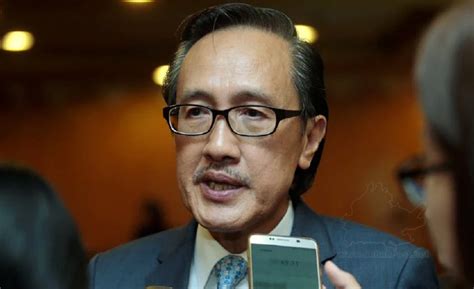 Adalah lembaga keuangan yang kegiatan utamanya menyalurkan jasa dalam pembayaran dan peredaran uang serta pemberian kredit. Pembangunan Rumah Di Sabah Akan Dilengkapi Internet ...