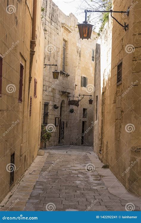 Side Street Mdina Malta Stock Image Image Of Vecchia 142292241
