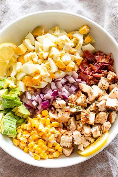 A roundup of recipes that incorporate fresh dill, including chicken salad, fettuccine alfredo, and even ranch quick bread. Avocado Chicken Egg Salad Recipe with Creamy Lemon Dill ...