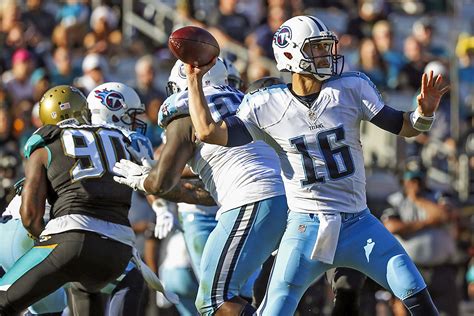 Tennessee Titans play Houston Texas at Nissan Stadium ...