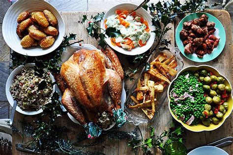 But what if you could indulge in christmas dinner and still be able to fit into your skinny jeans? Health and Wellness Theme for December: Healthy Holidays ...