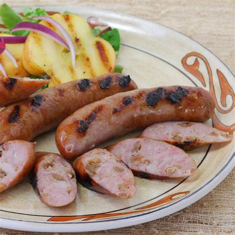 An extensive list of recipes using smoked sausage, including images, a list of ingredients, and step by step instructions for preparation. Smoked Chicken Sausage with Apple | Steaks & Game
