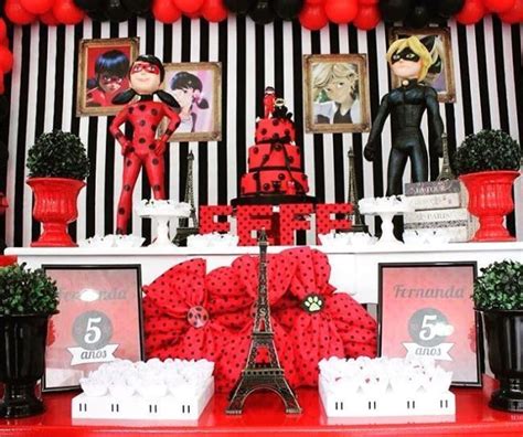 Festa Miraculous Ladybug 15 Ideias De Decoração Para O Aniversário Barbie Birthday Frozen