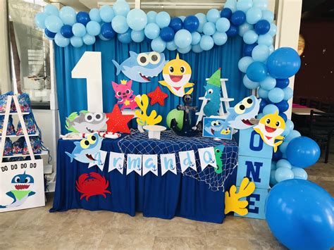 A todo esto hay que sumar que magia y hechicería lo compone un grupo de potterheads con más de 20 años dentro de este mundo mágico. Decoración de mesa principal baby shark | Temas de fiesta ...