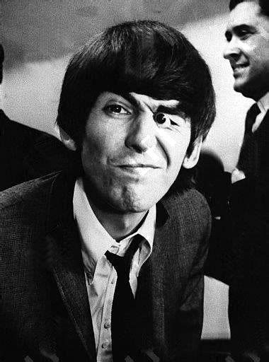 Hilarious Beatles Photos Beatles Funny George Harrison