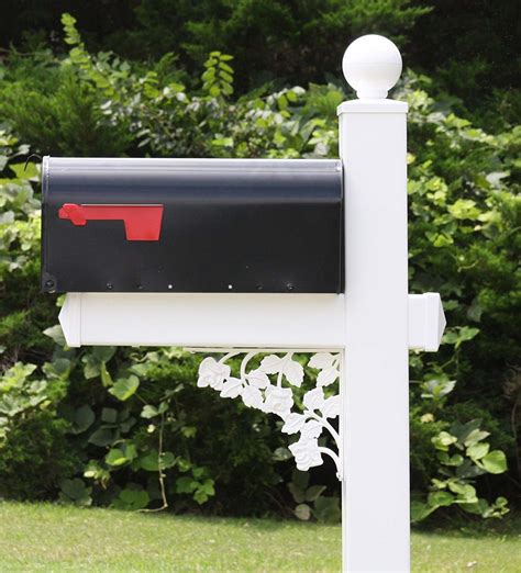 The Roosevelt Mailbox System With White Vinyl Post Combo Stand And
