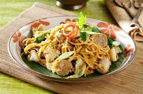 Boleh follow instagram amal @nur_amali_na untuk tengok video masakan amal. Ingat! Jangan Pernah Makan Mi Goreng dengan 2 Bahan ...