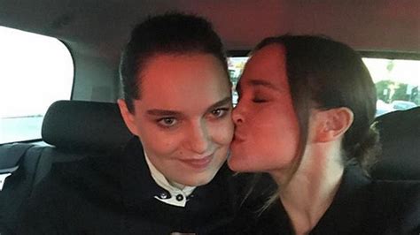 Ellen Page Se Casa Con Su Novia Por Sorpresa La Nueva España