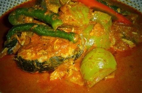 Kari ikan cara sugu pavithra. Resep dan Cara Membuat Ikan Tongkol Masak Bumbu Kari yang ...