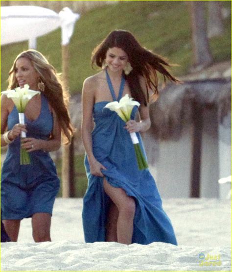 Justin bieber and selena gomez club. Selena Gomez & Justin Bieber: Wedding Party Pair - Justin ...