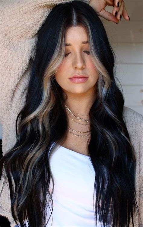 40 trendiest hair colors for 2022 money piece highlights in 2022 color block hair hair