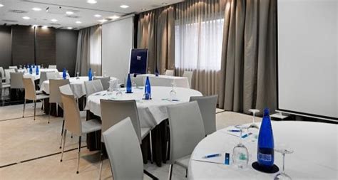Está ubicado exactamente en la planta superior del hotel nh collection eurobuilding. Hotel Nh Ribera Del Manzanares - Madrid - Madrid