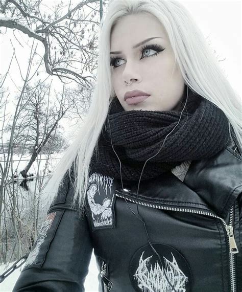 Gothic Girls Metal Fashion Dark Fashion Gothic Fashion Goth Beauty