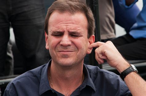 Eduardo paes started his political career as the head of the barra. Eduardo, cara de mané - Aqui tudo é política