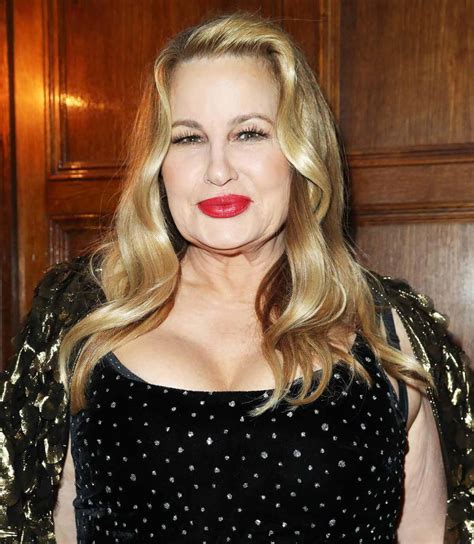 Jennifer Coolidge Biography Facts And Lifestyle Biographyit