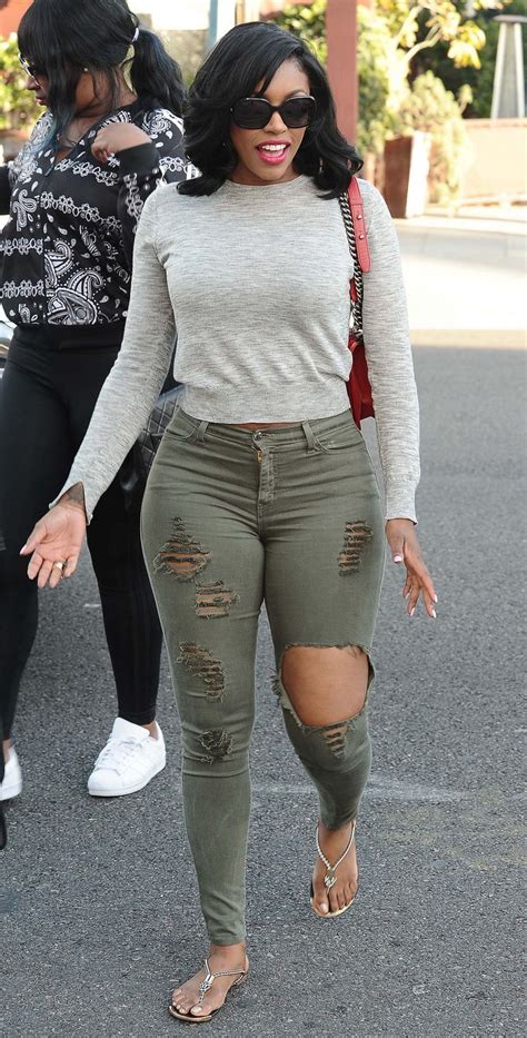 Ripped Jean Outfits For Summer 2018 Insta