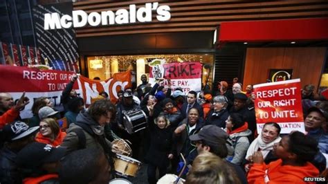 Us Fast Food Workers Stage Nationwide Strike Bbc News