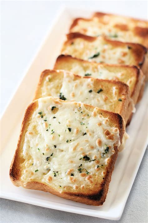 10 Minute Cheesy Garlic Texas Toast Recipe Douart Bakery