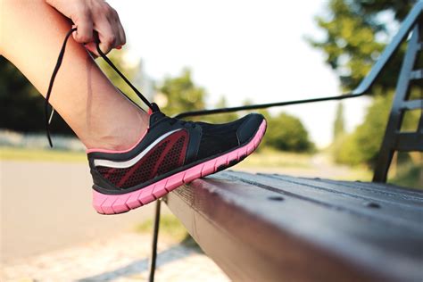 Das wichtigste für den sport zu hause: Schienbeinkantensyndrom behandeln - Sport zu Hause