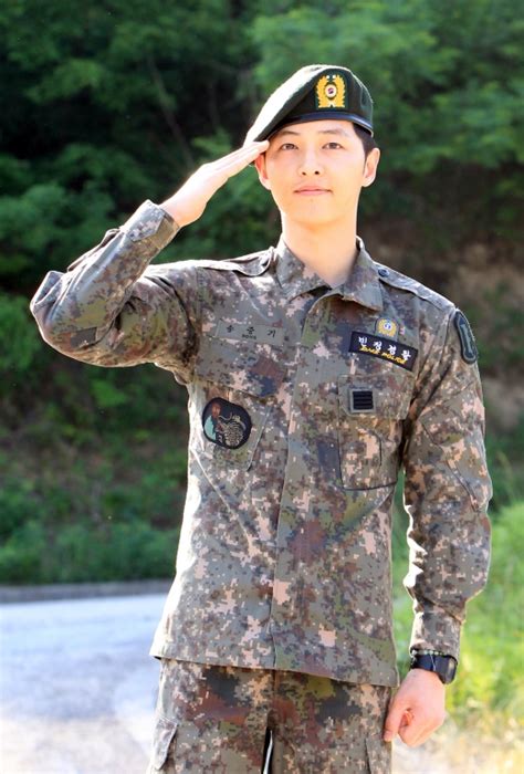 Song joong ki and bae suzy are rumored to work together in the upcoming jtbc drama the youngest son of chaebol family. Song Joong Ki Officially Discharged from the Military ...
