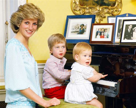 Nieprawdopodobna teoria właśnie ujrzała światło dzienne w wielkiej brytanii. Księżna Diana zwolniła nianię Williama i Harry'ego. Miała ...