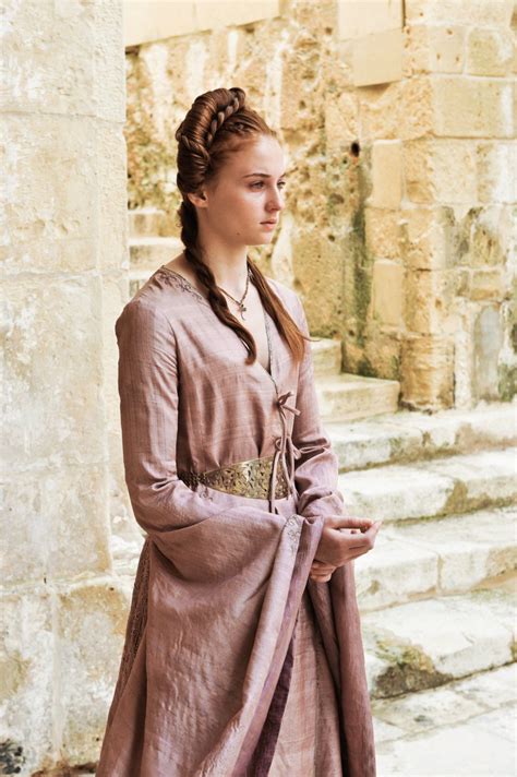 Sansa Stark Still From Game Of Thrones Season 1 Sansa Stark Costume Sansa Stark Photos Sansa