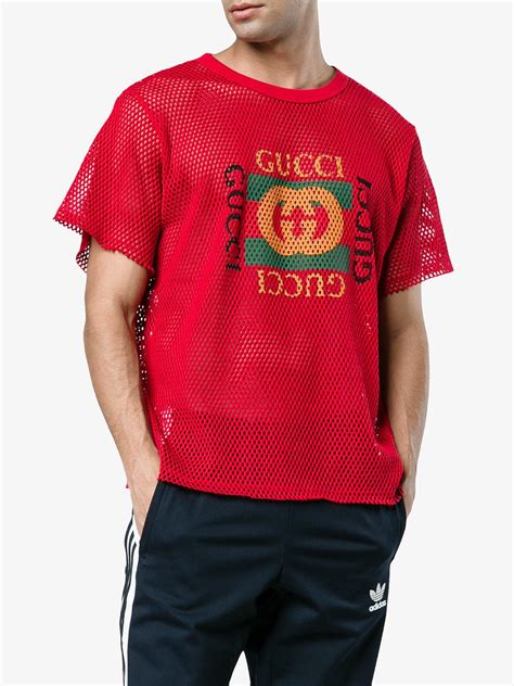 Shop the latest collection from your favorite stores all in one place. Gucci GG Logo Print T-shirt in Red for Men - Lyst